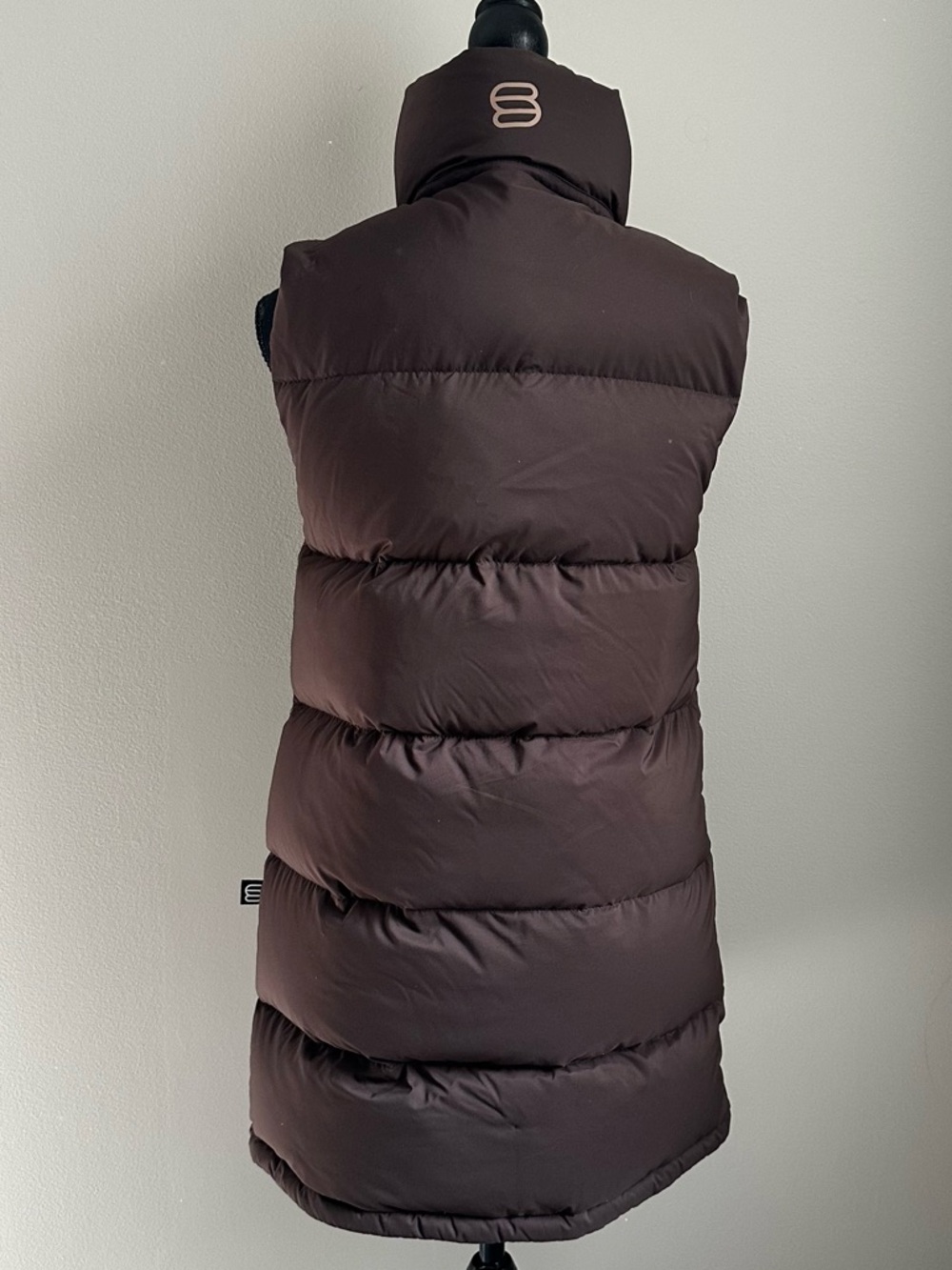 Aritzia Super Puff Mid Vest XXS BNWT - Picture 4 of 9